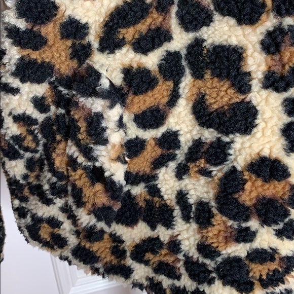 NWT J. Crew Snap-Collar Sherpa Sweatshirt Leopard - Picture 8 of 10